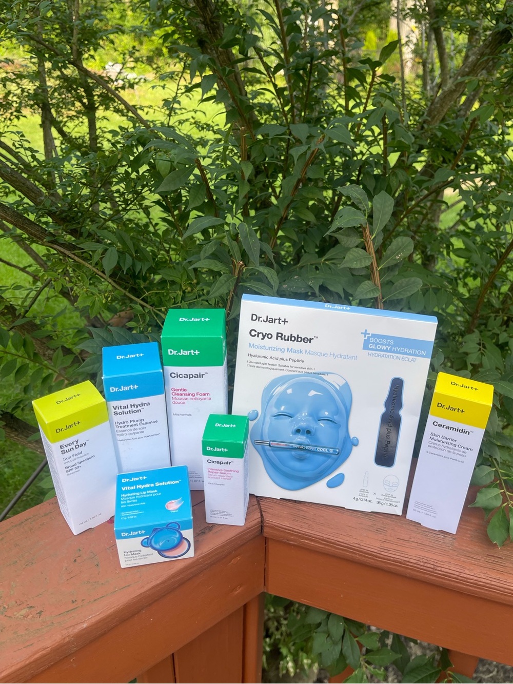Cryo Rubber Hydrating Mask and Skincare Set